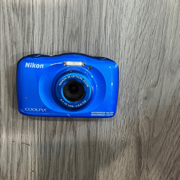 Nikon Other - Nikon Coolpix Vibrant Blue Camera